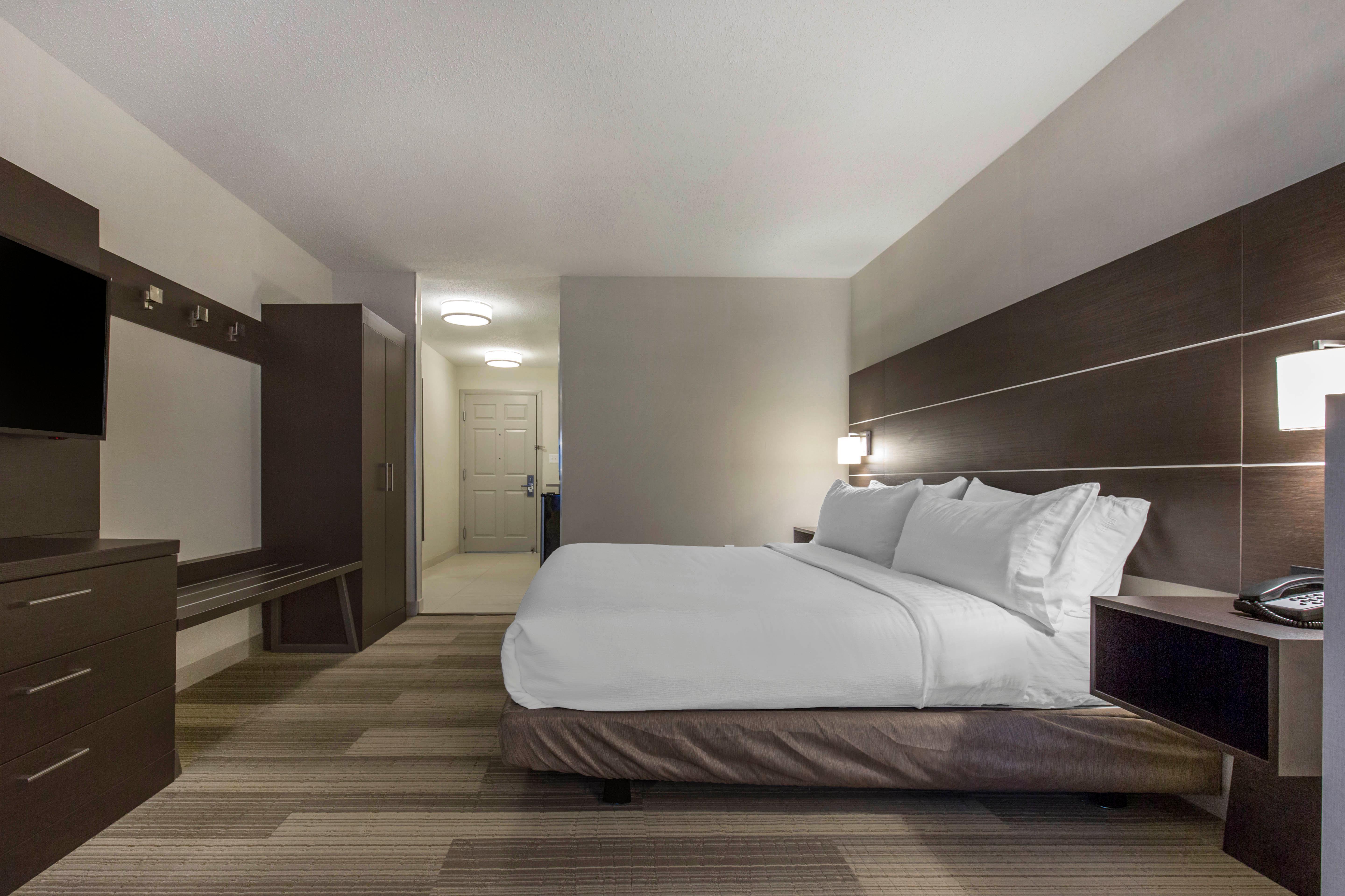 Holiday Inn Express And Suites Chicago West - St Charles, An Ihg Hotel Saint Charles Eksteriør billede
