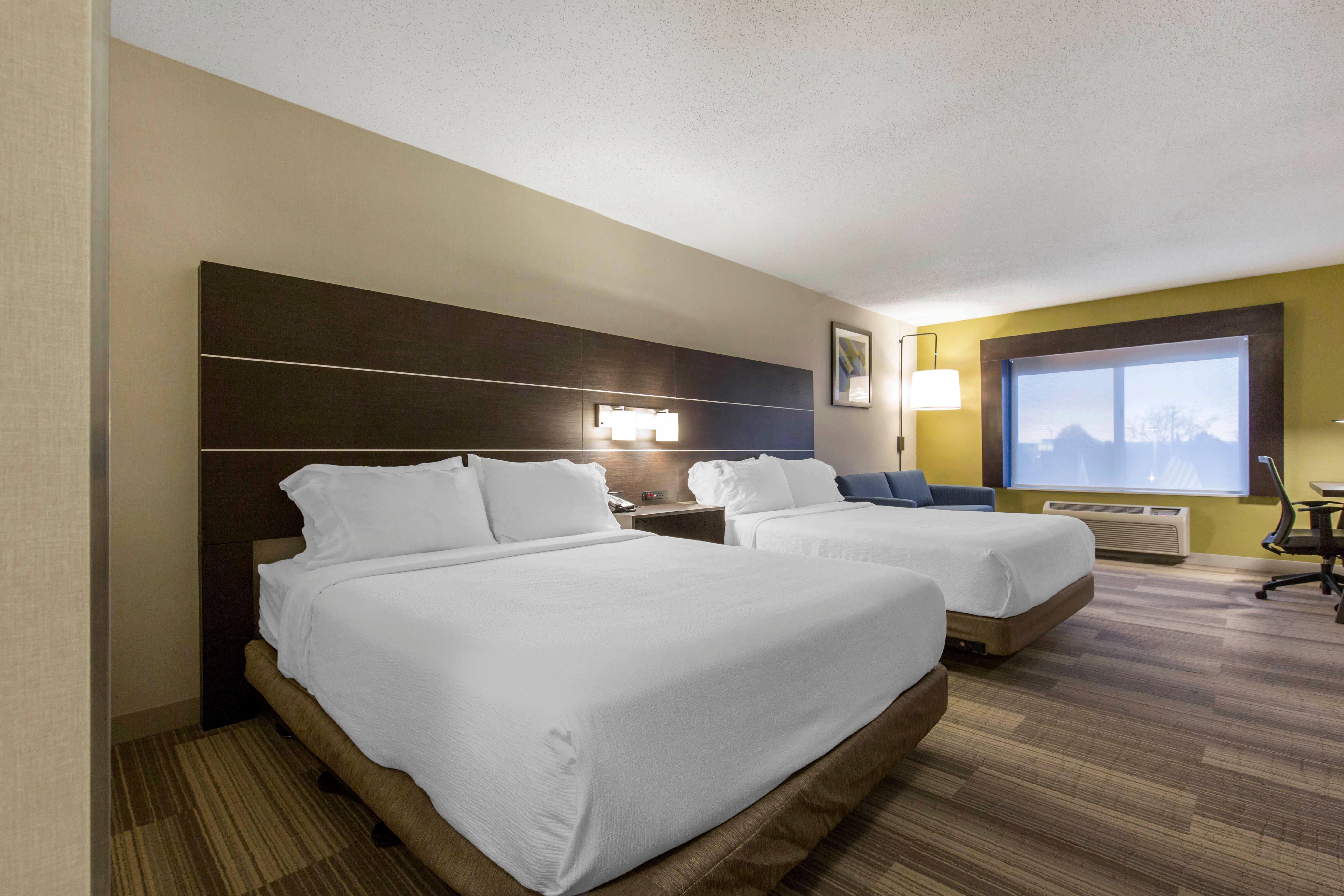 Holiday Inn Express And Suites Chicago West - St Charles, An Ihg Hotel Saint Charles Eksteriør billede