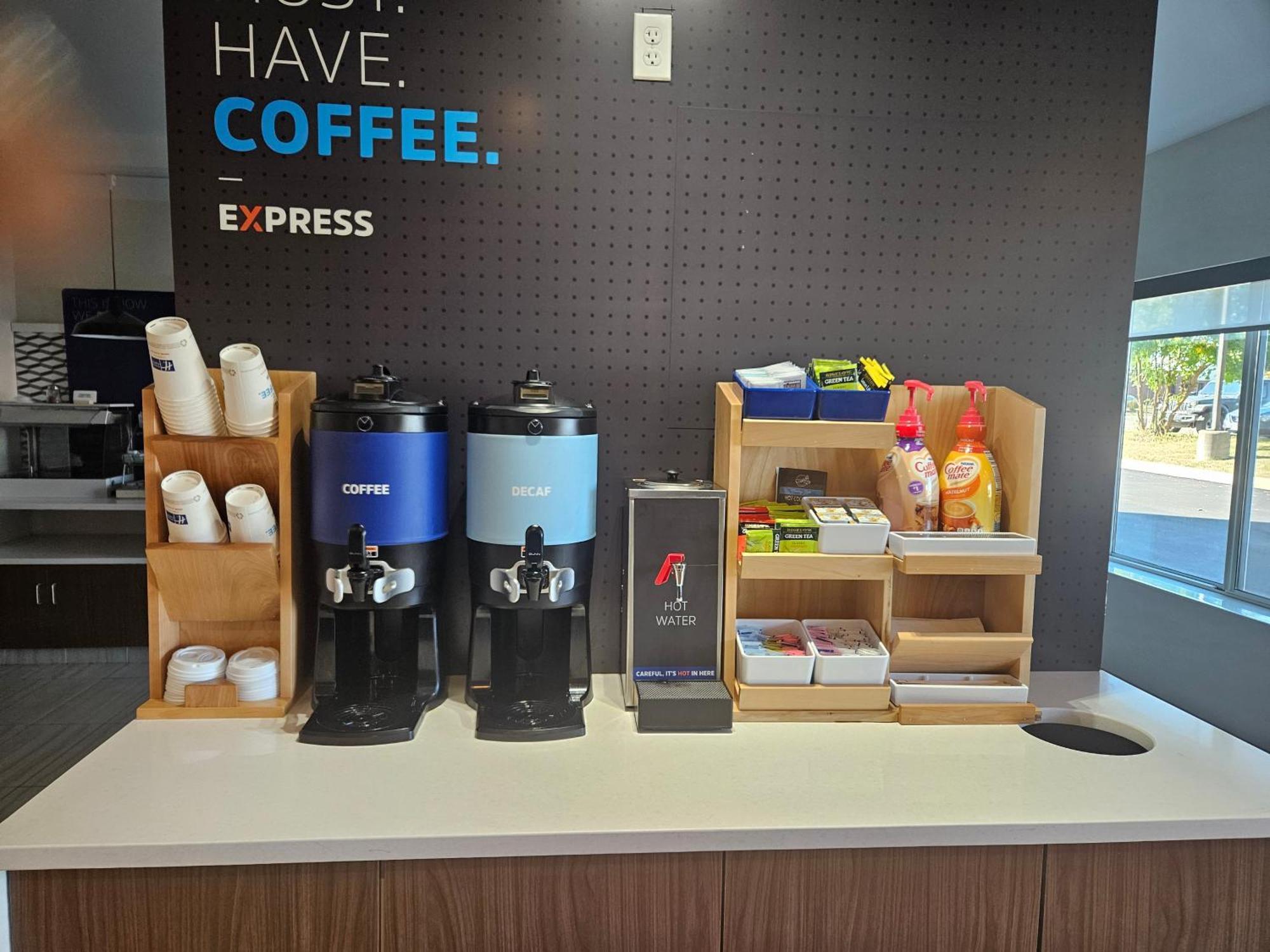 Holiday Inn Express And Suites Chicago West - St Charles By Ihg Saint Charles Eksteriør billede